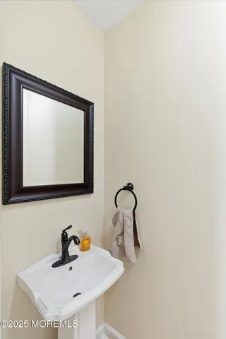 $810,000 | 17 Nate Lane, Howell, NJ 07731