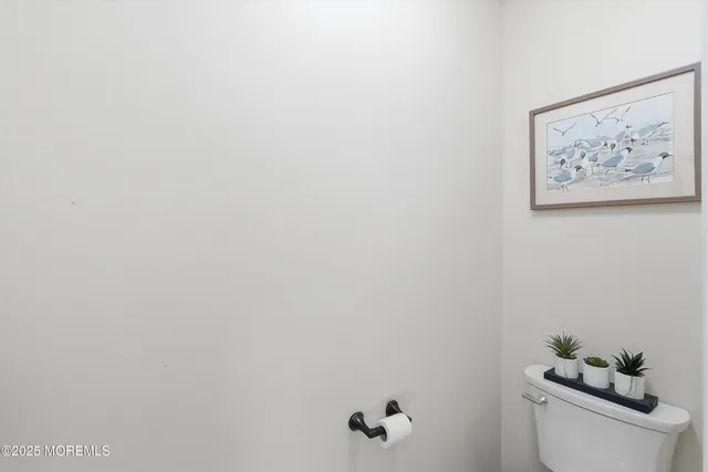 $810,000 | 17 Nate Lane, Howell, NJ 07731