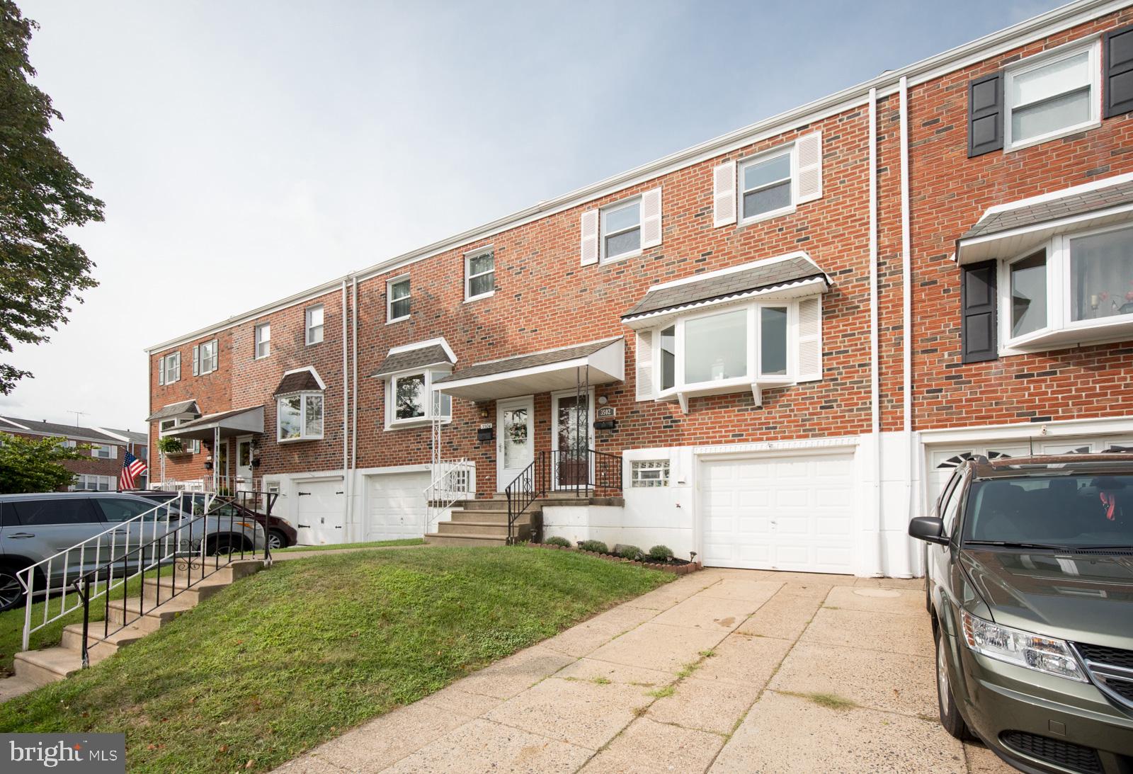3502 Carey Road Philadelphia, PA 19154 - Photo 2 of 47 Gallery Image 2