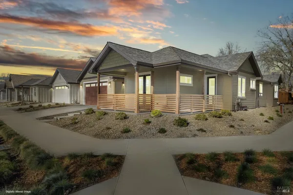 $1,250,000 | 6516 Old Redwood Highway, Windsor, CA 95492