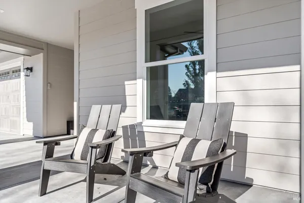 $1,250,000 | 6516 Old Redwood Highway, Windsor, CA 95492