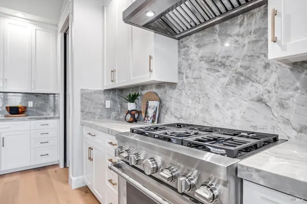 $1,250,000 | 6516 Old Redwood Highway, Windsor, CA 95492