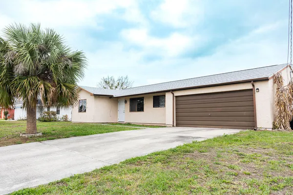$2,000 | 473 Southwest Whitmore Drive, Port St. Lucie, FL 34984