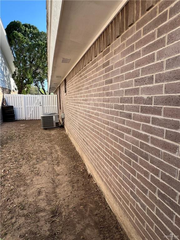 2401 South Jackson Road, Unit 9 Pharr, TX 78577 - Photo 12 of 13