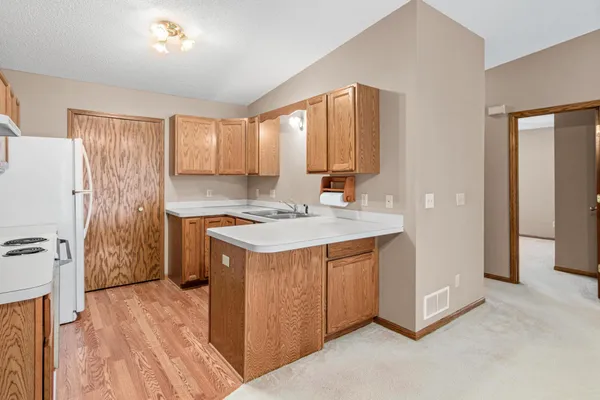 $189,000 | 120 Ruth Street North, Unit 1, St. Paul, MN 55119