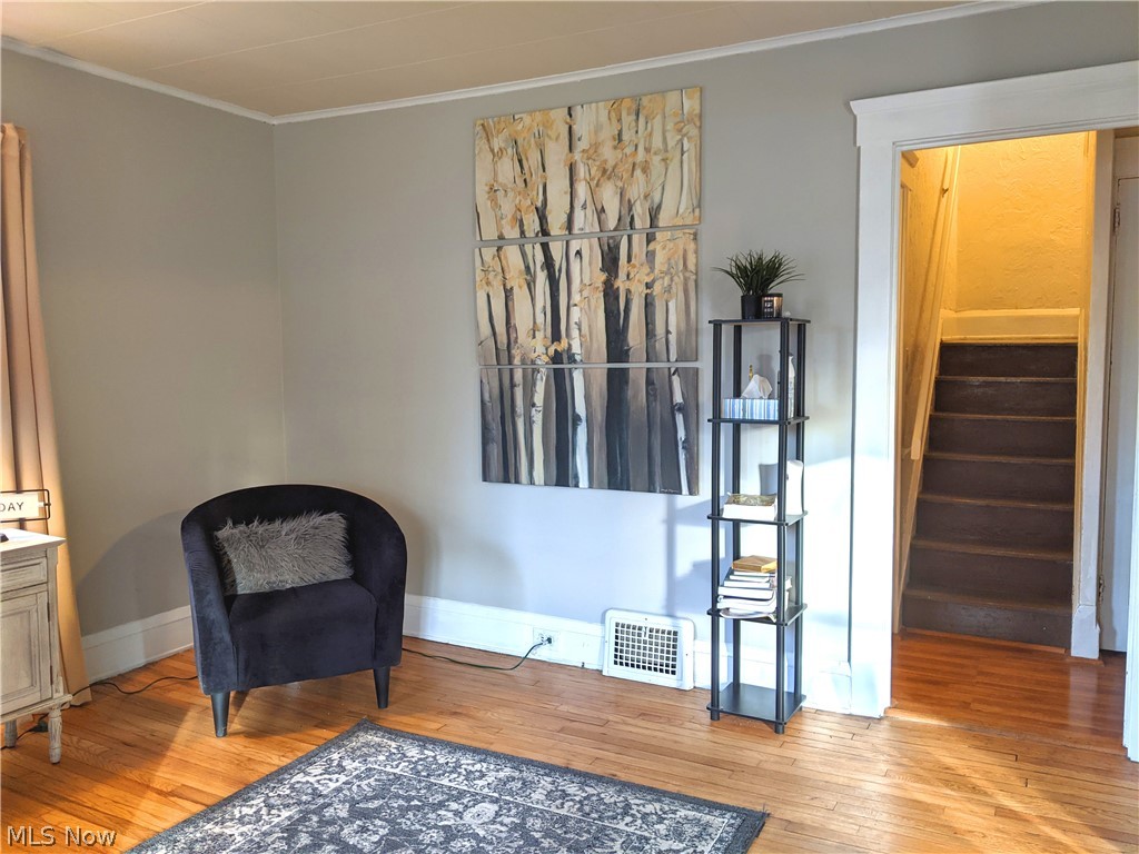 1551 Commodore Road Cleveland, OH 44124 - Photo 12 of 32