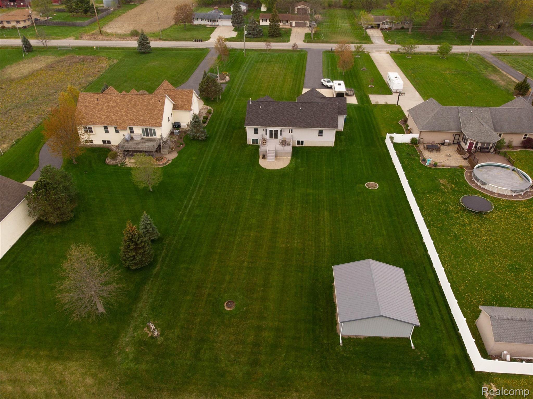 6231 Sharp Road Swartz Creek, MI 48473 - Photo 40 of 42 DJI_0579.jpg