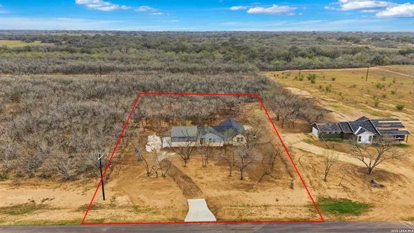 $379,000 | 157 Sylas Hayes Loop, Pleasanton, TX 78064