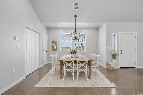 $379,000 | 157 Sylas Hayes Loop, Pleasanton, TX 78064
