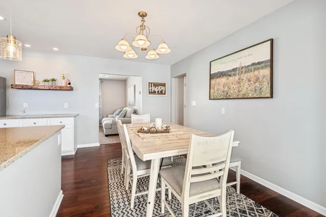 $305,000 | 34421 Old Highway 13, Waseca, MN 56093