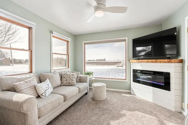 $305,000 | 34421 Old Highway 13, Waseca, MN 56093