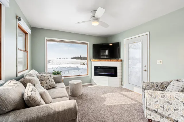 $305,000 | 34421 Old Highway 13, Waseca, MN 56093