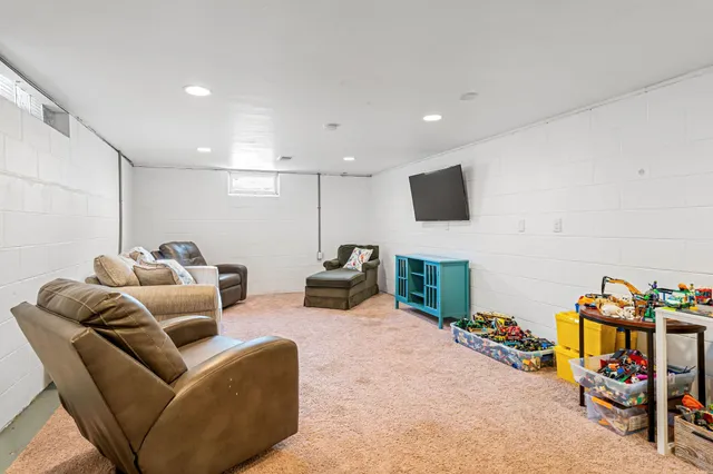 $305,000 | 34421 Old Highway 13, Waseca, MN 56093