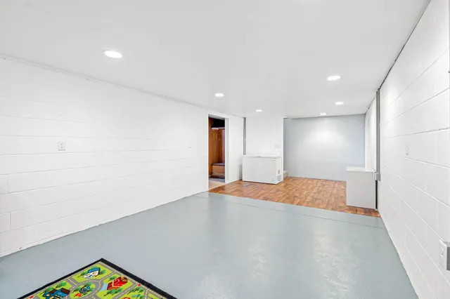 $305,000 | 34421 Old Highway 13, Waseca, MN 56093