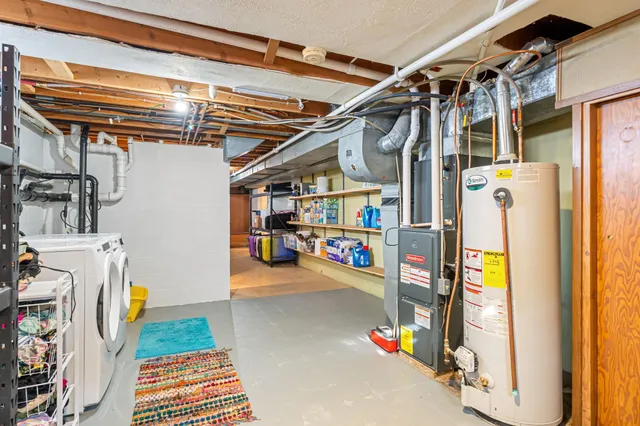 $305,000 | 34421 Old Highway 13, Waseca, MN 56093