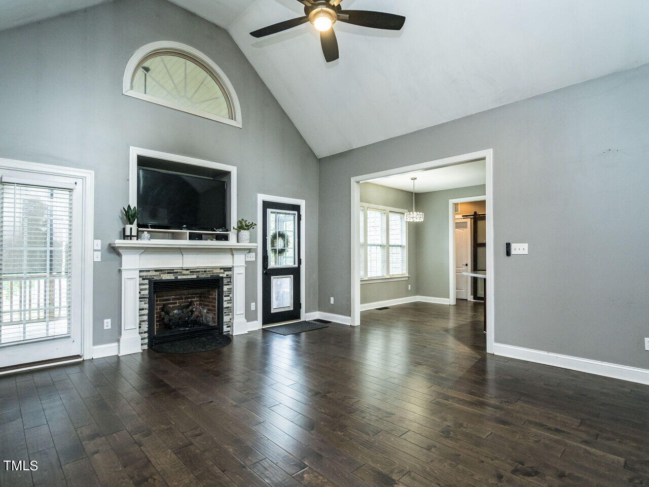 855 White Memorial Church Road Willow Spring, NC 27592 - Photo 9 of 34 007-1280x960-family-room
