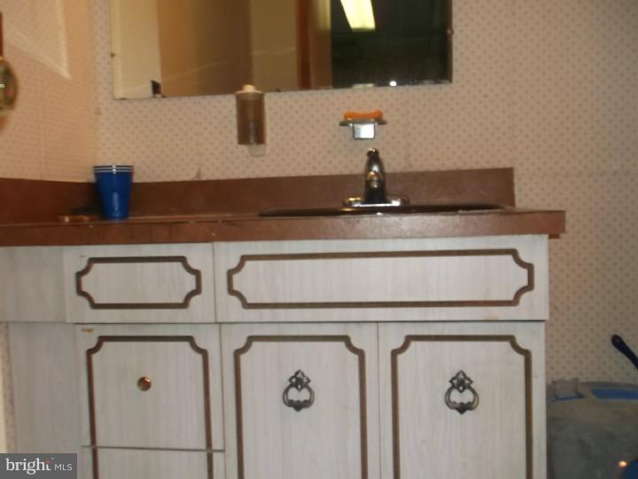1202 Magee Avenue Philadelphia, PA 19111 - Photo 19 of 23 Bathroom