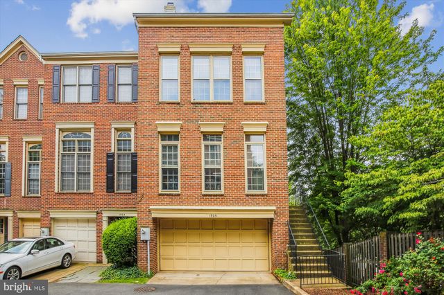 $1,045,000 | 1906 North Daniel Street, Arlington, VA 22201