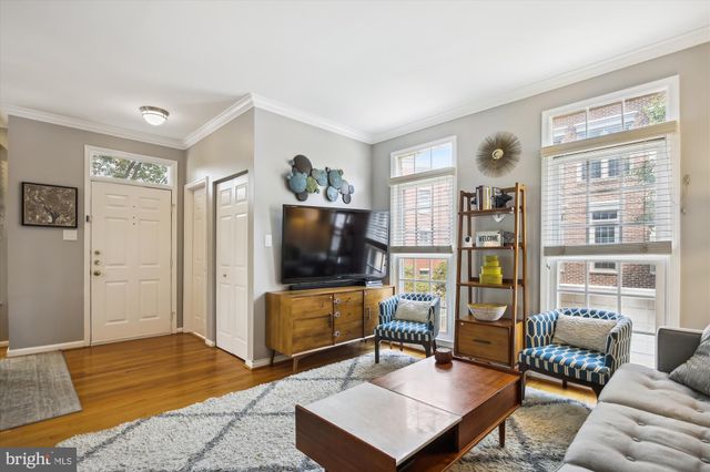 $1,045,000 | 1906 North Daniel Street, Arlington, VA 22201