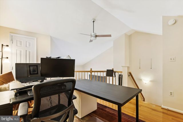 $1,045,000 | 1906 North Daniel Street, Arlington, VA 22201