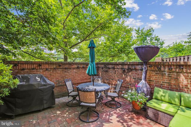 $1,045,000 | 1906 North Daniel Street, Arlington, VA 22201