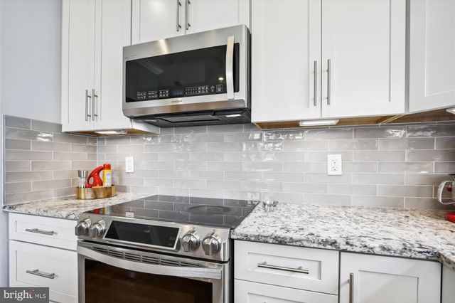 $1,045,000 | 1906 North Daniel Street, Arlington, VA 22201