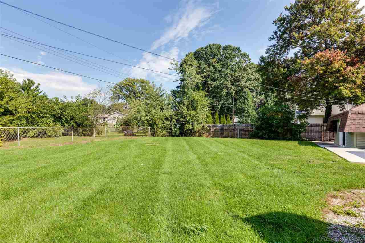 2640 Grace Road Fort Gratiot, MI 48059 - Photo 3 of 25 Gallery Image 3