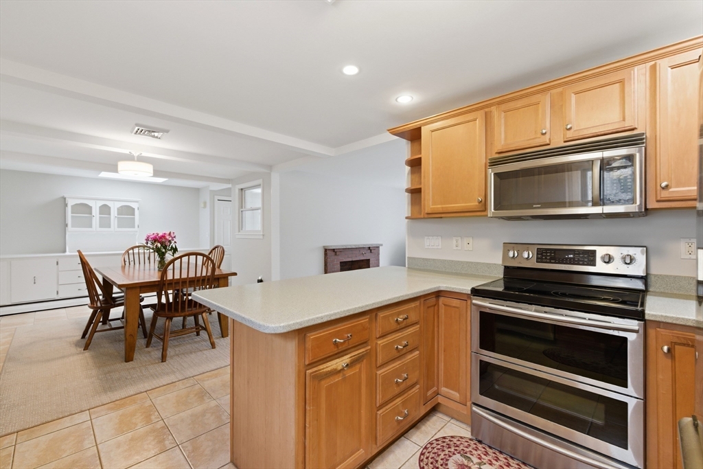 47 Samoset Road Woburn, MA 01801 - Photo 10 of 36 Gallery Image 10