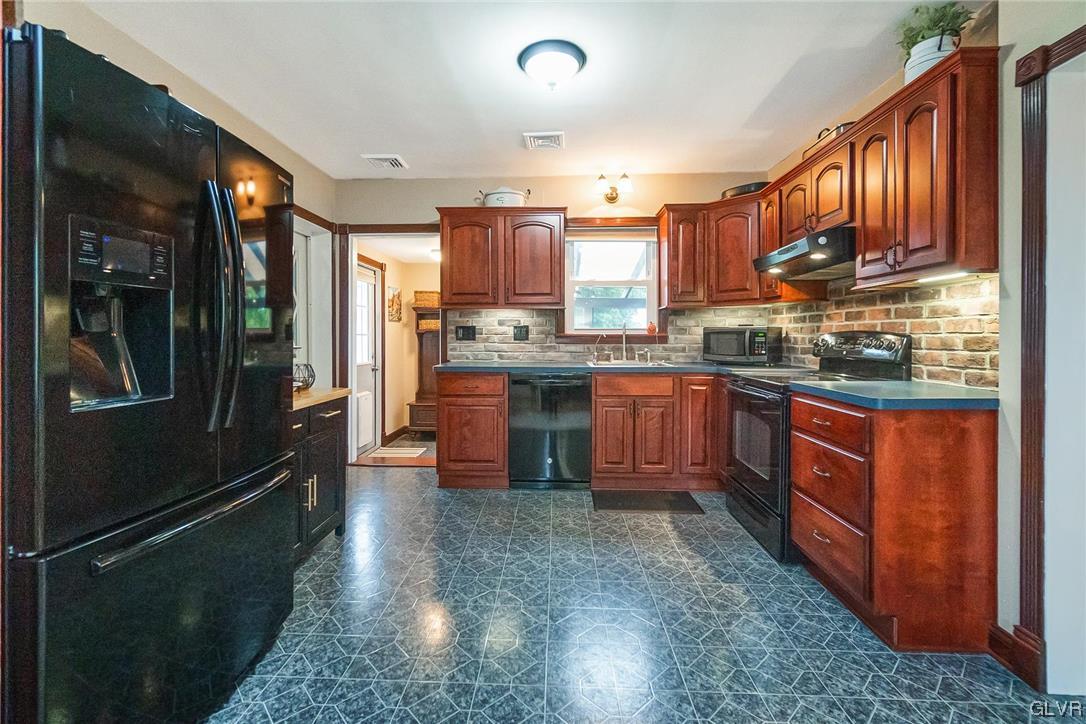 205 Cherry Hill Road Nazareth, PA 18064 - Photo 14 of 43 Gallery Image 14