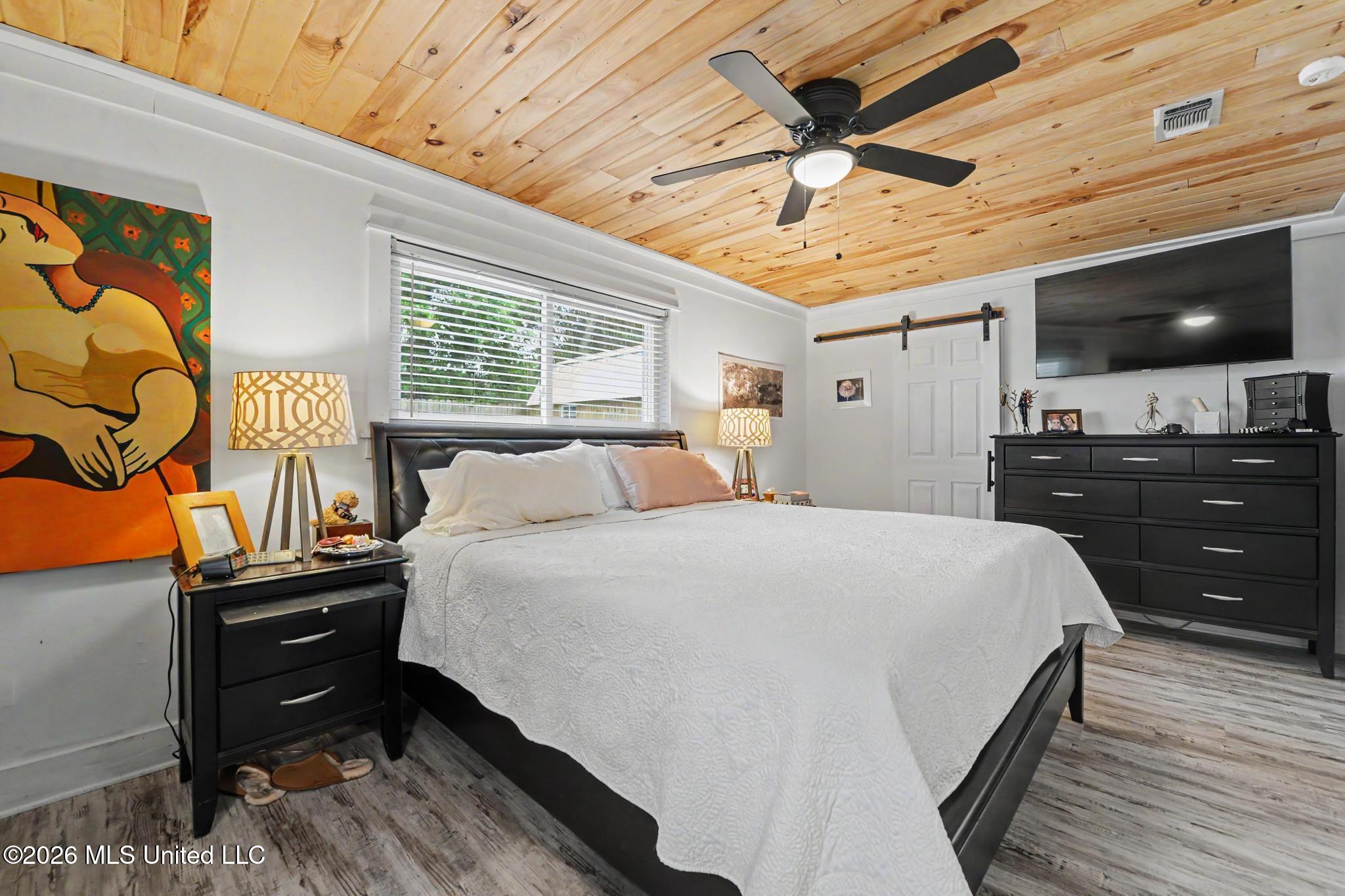 709 Pine Hills Road Ocean Springs, MS 39564 - Photo 13 of 34 014