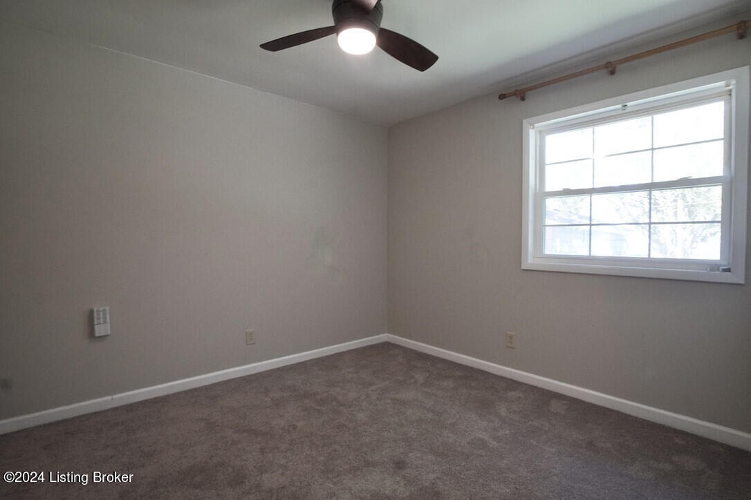 417 Mac Brae Road Louisville, KY 40214 - Photo 14 of 23 417MacBraeRd_49939_14