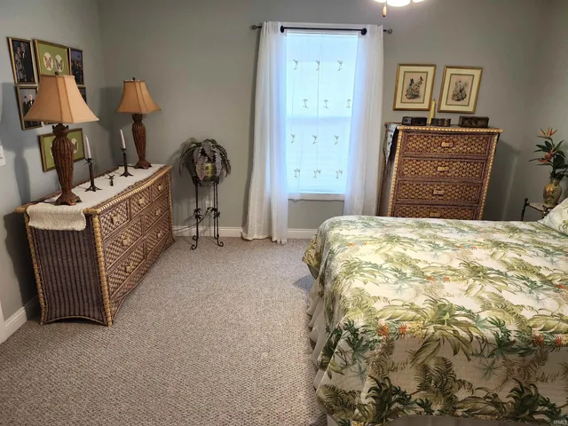 $158,800 | 211 West Locust Street, Unit 2, Fort Branch, IN 47648