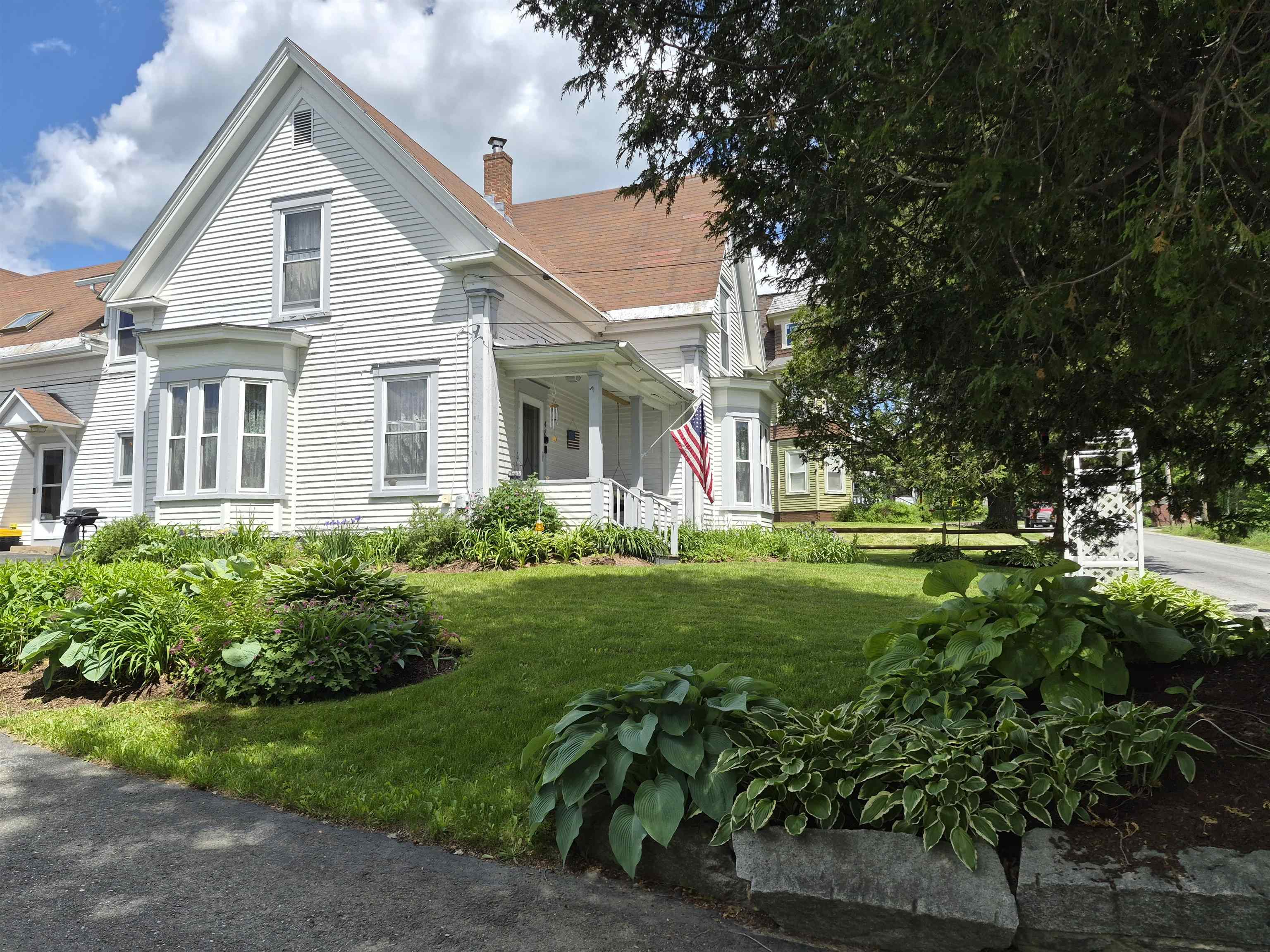 48 Middle Street Lancaster, NH 03584 - Photo 3 of 44