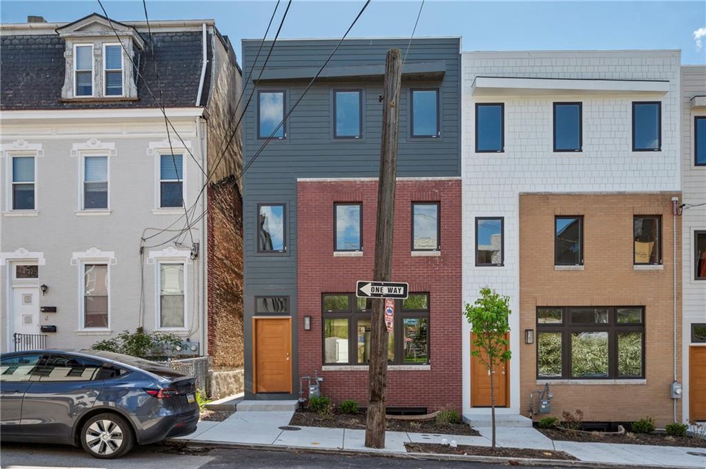 a car parked in front of a building