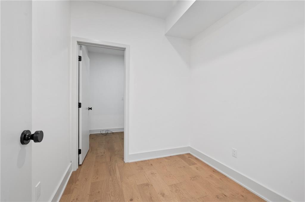 226 38th Street Pittsburgh, PA 15201 - Photo 21 of 42 a view of an empty room