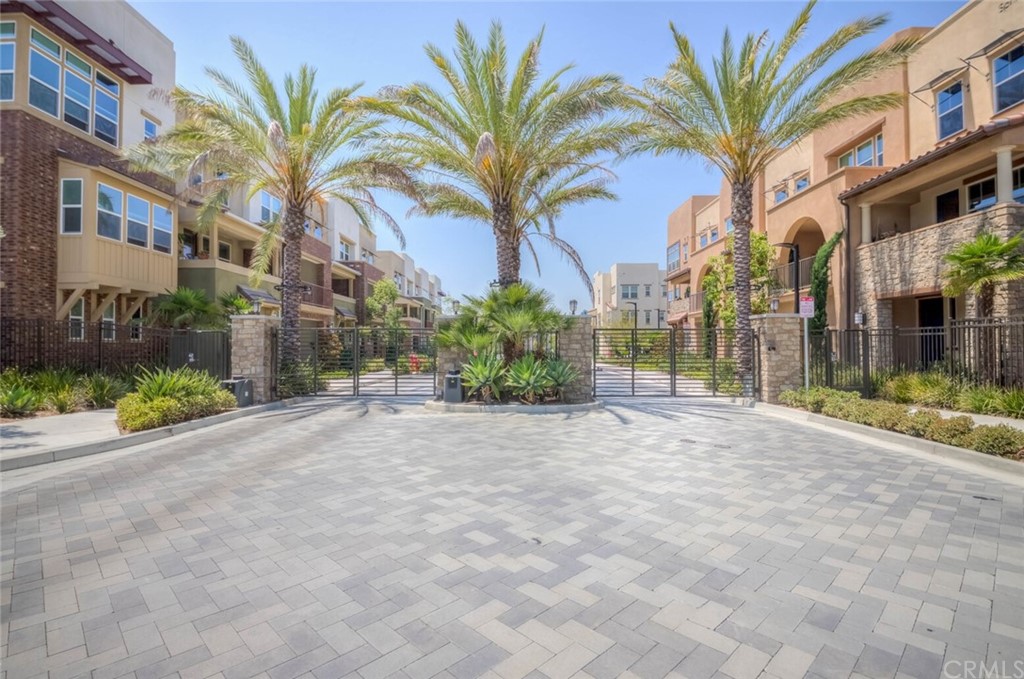 5764 Spring Street Buena Park, CA 90621 - Photo 1 of 1 Gate