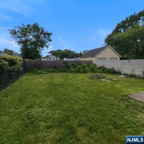 167 James Street Hackensack, NJ 07601 - Photo 6 of 30 a view of garden