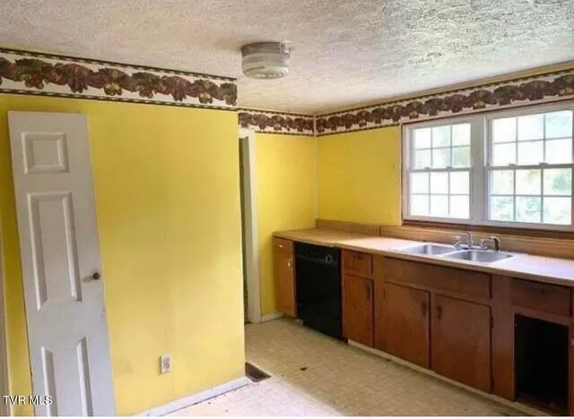 $80,000 | 765 Crabtree Hollow, Clintwood, VA 24228