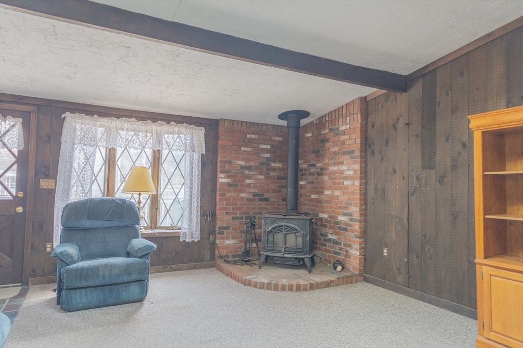 10 Brookside Road Mansfield, MA 02048 - Photo 13 of 40