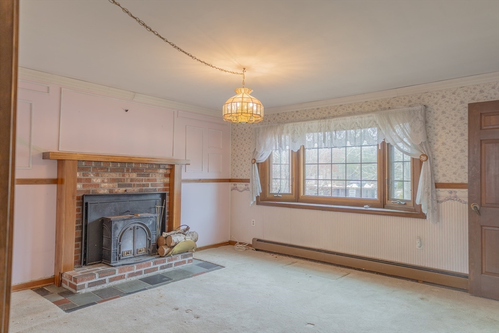 10 Brookside Road Mansfield, MA 02048 - Photo 17 of 40