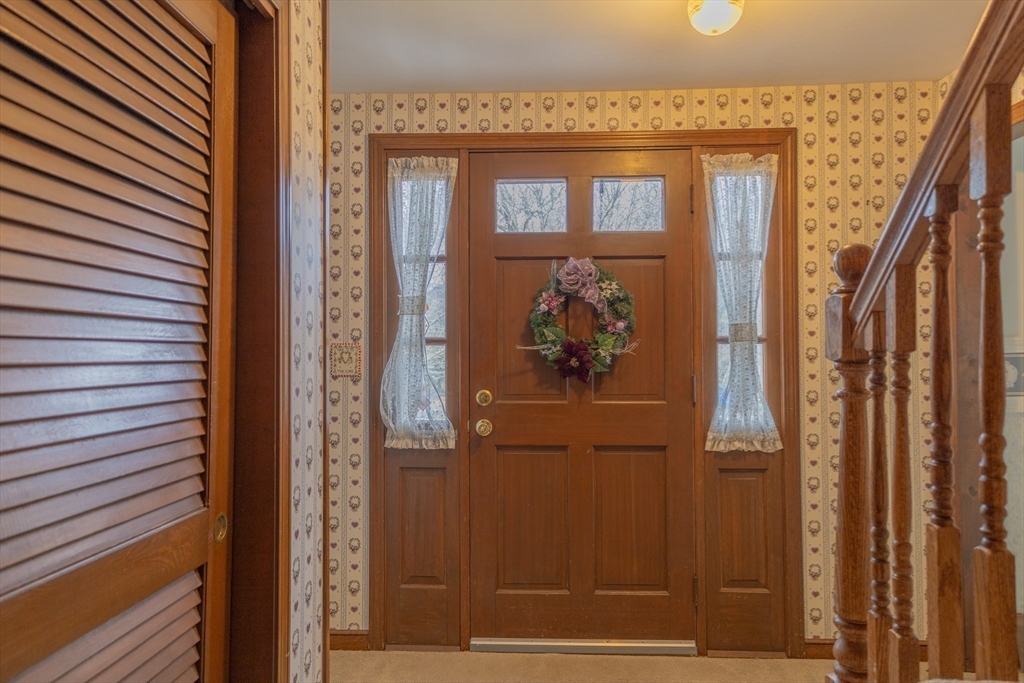 10 Brookside Road Mansfield, MA 02048 - Photo 23 of 40