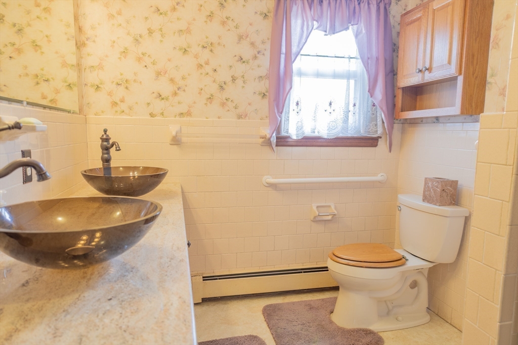 10 Brookside Road Mansfield, MA 02048 - Photo 27 of 40