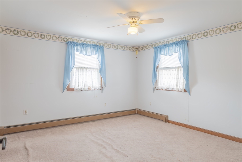 10 Brookside Road Mansfield, MA 02048 - Photo 29 of 40