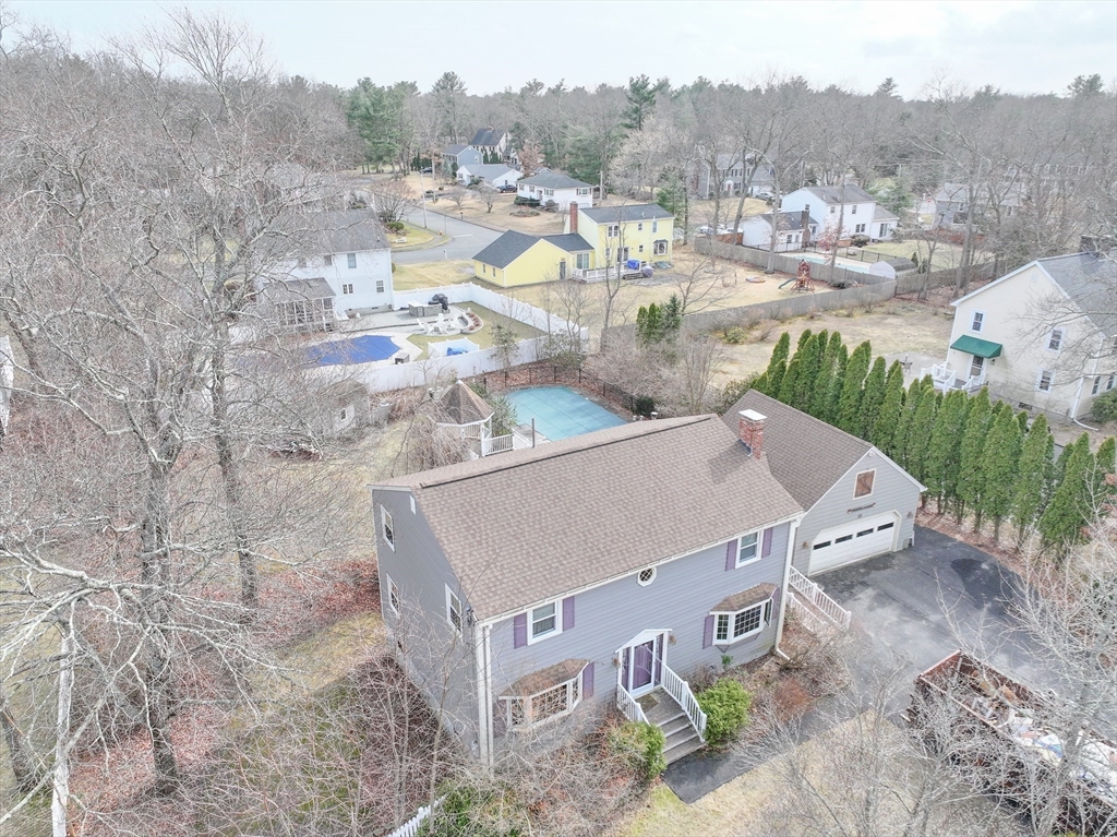 10 Brookside Road Mansfield, MA 02048 - Photo 3 of 40