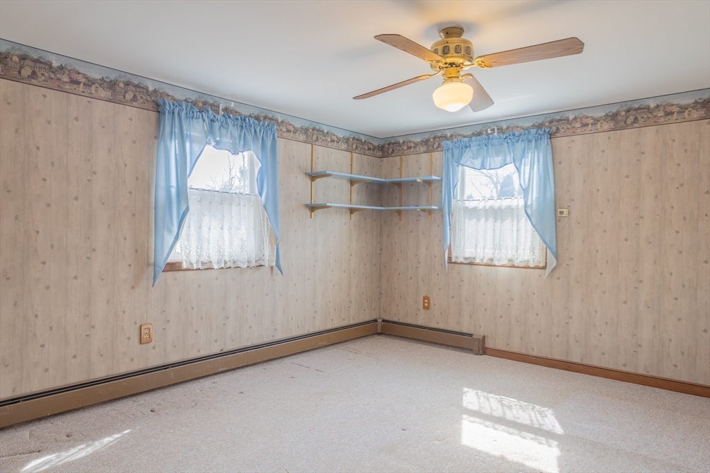 10 Brookside Road Mansfield, MA 02048 - Photo 32 of 40