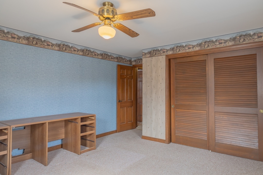 10 Brookside Road Mansfield, MA 02048 - Photo 33 of 40