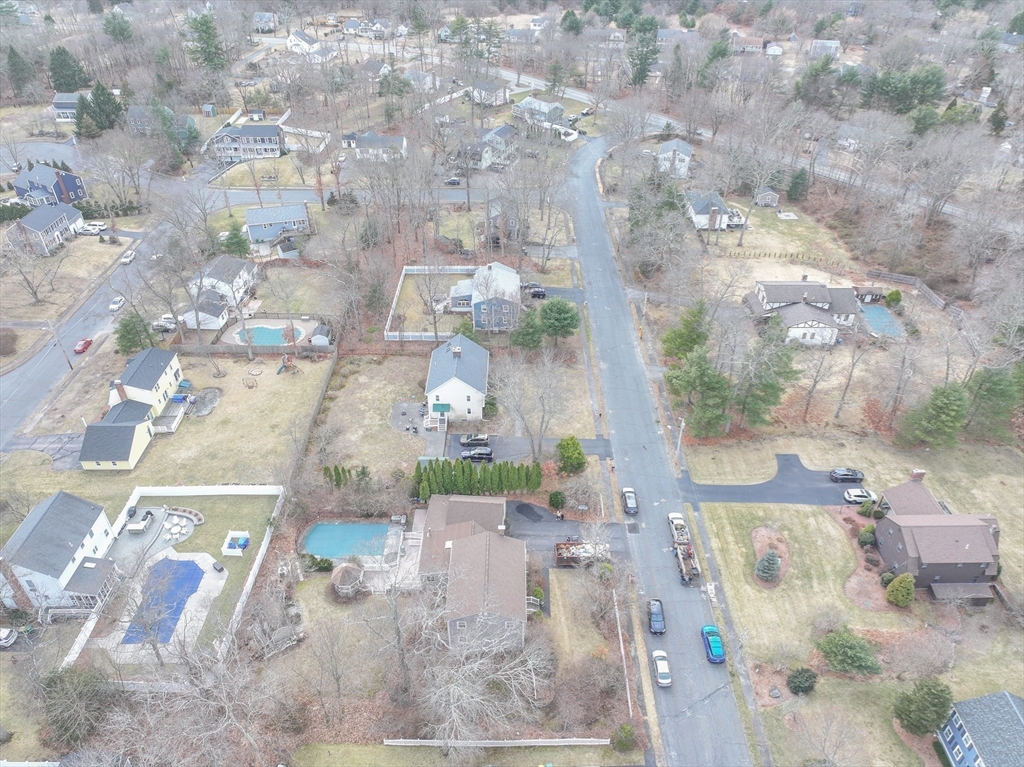 10 Brookside Road Mansfield, MA 02048 - Photo 6 of 40