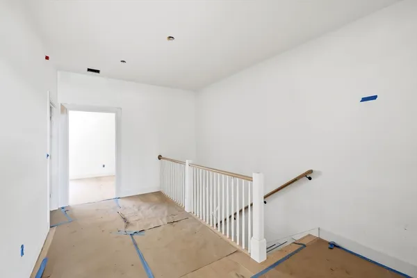 $649,900 | 9 Elizabeth Lane, Unit 9, Easthampton, MA 01027