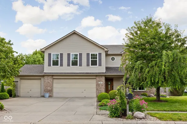 $359,900 | 13 Somerset Circle, Brownsburg, IN 46112