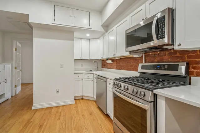 $4,250 | 815 Willow Avenue, Unit 2R, Hoboken, NJ 07030